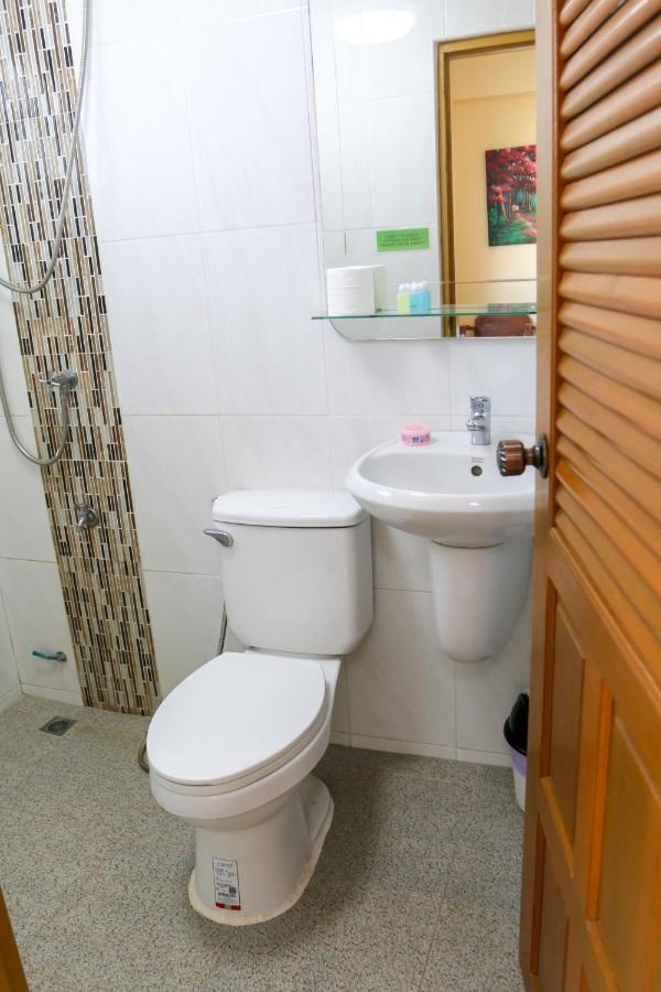 Kavil Guesthouse Chiang Mai Extérieur photo